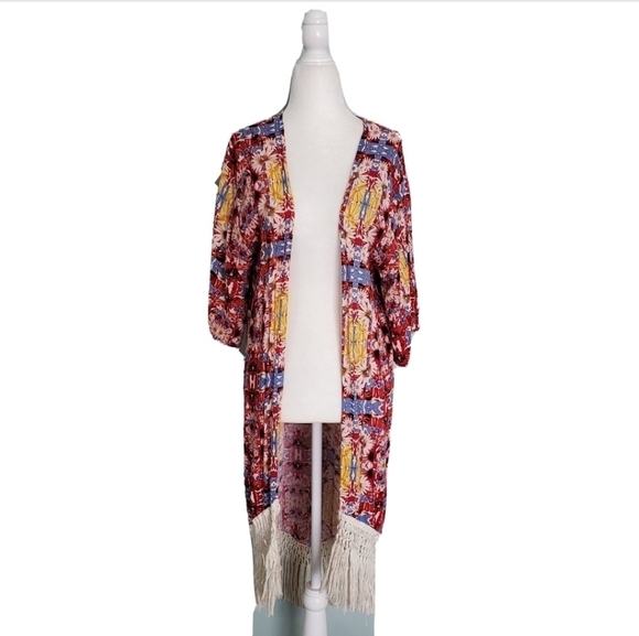 Minkpink Short Sleeve Floral Beach Swimsuit Cover Up - Picture 1 of 4